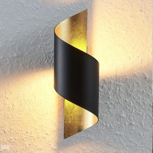Dekorativna moderna zidna LED lampa